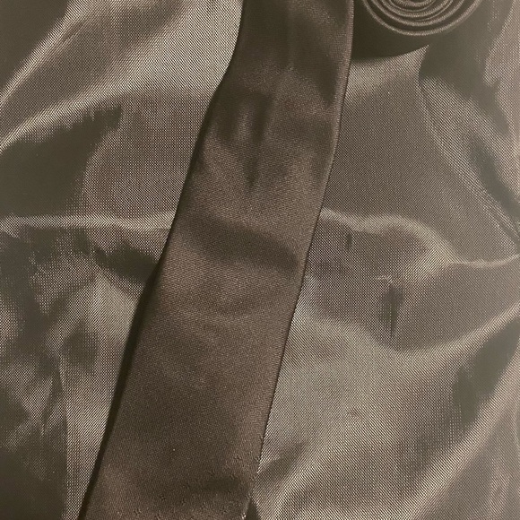 Louis Vuitton tie - Picture 2 of 4